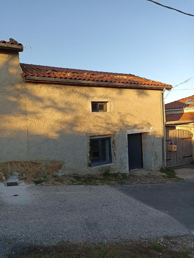 Gites De La Glaciere Saint-Chamond Exterior foto